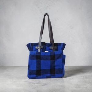 Vintage FILSON Mackinaw 100% Yukon Virgin Wool Tote Field Bag Blue Plaid USA !
